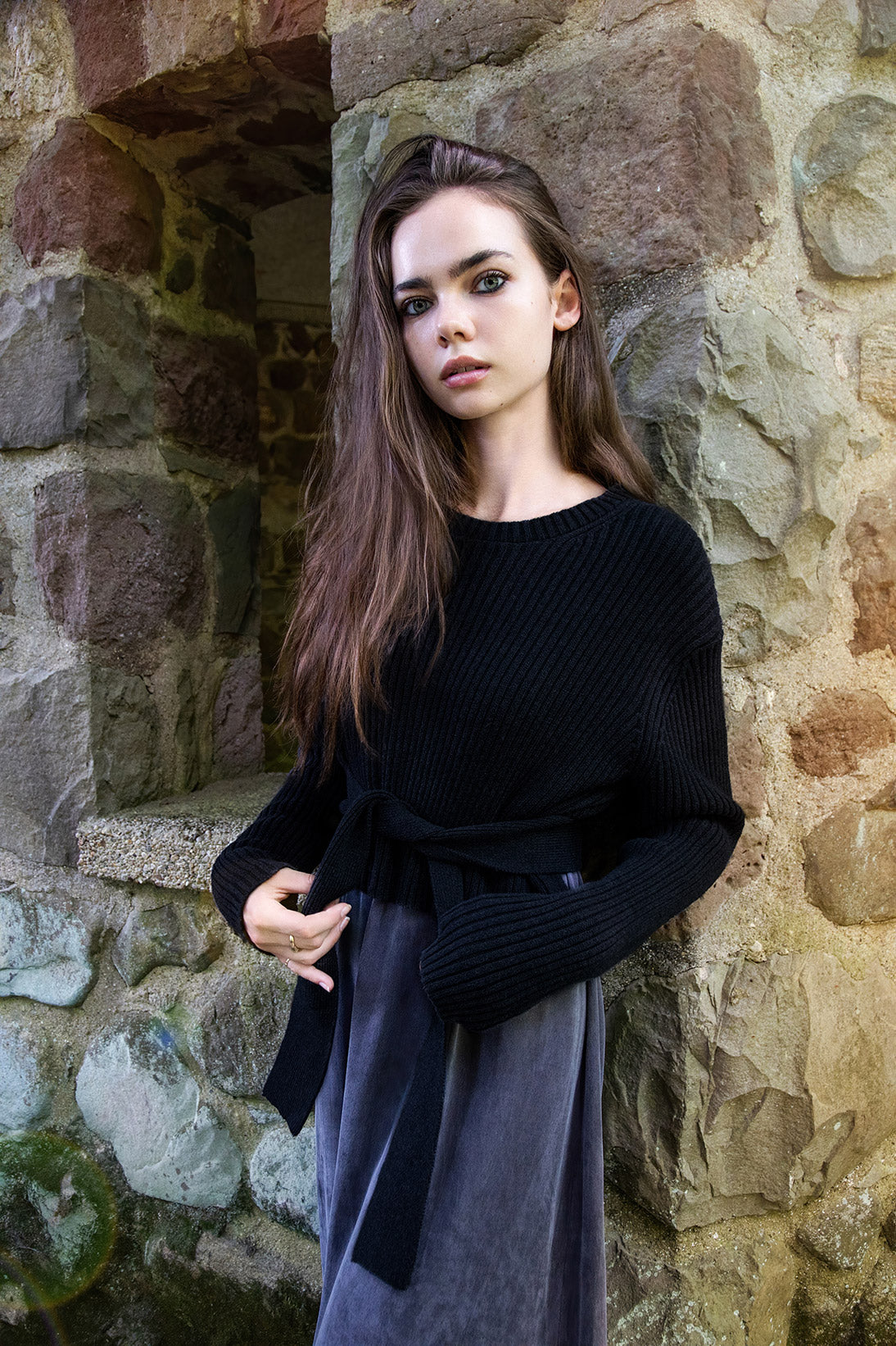 ELYRIAN SWEATER