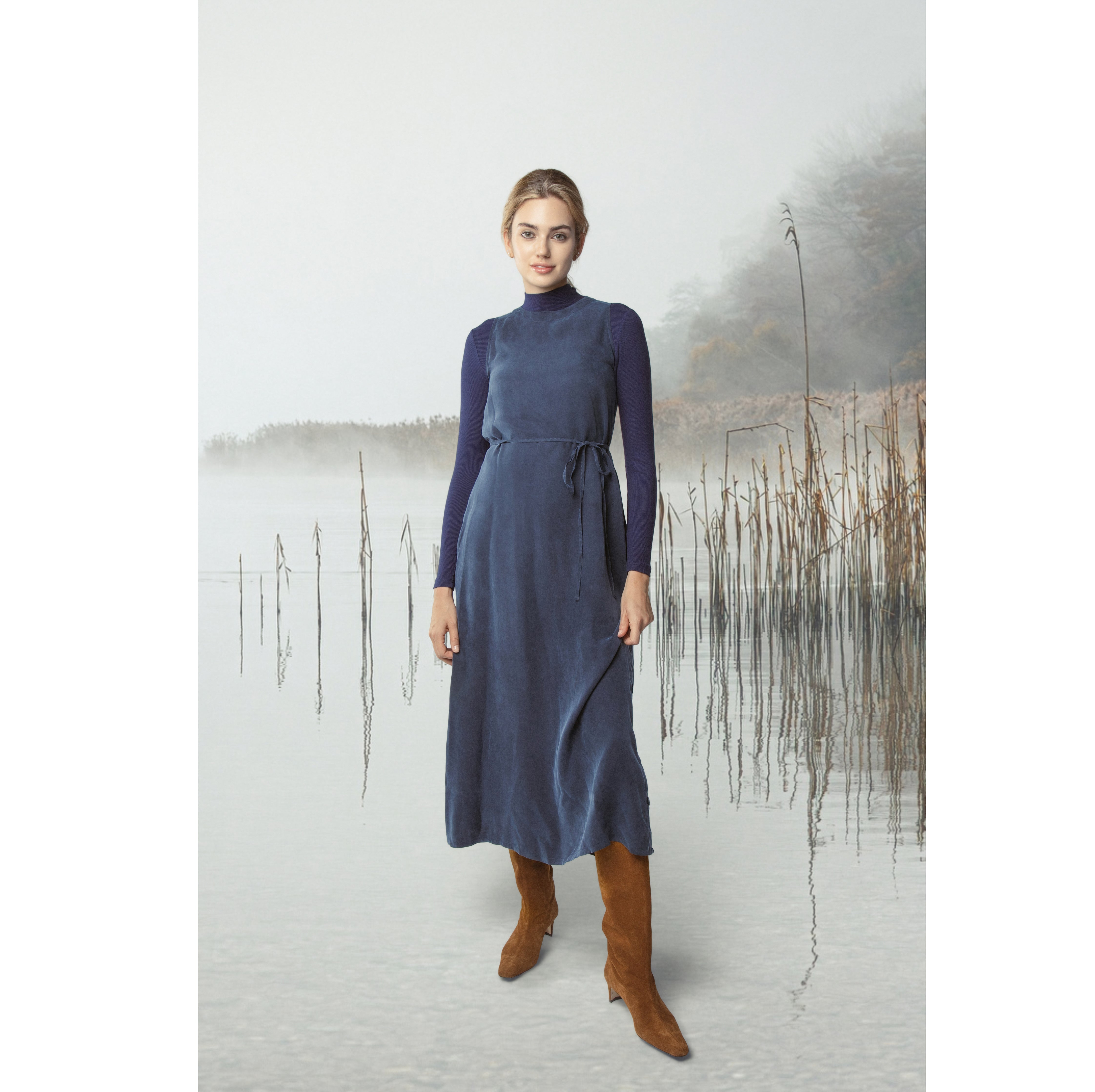 NAVY LYLAH DRESS